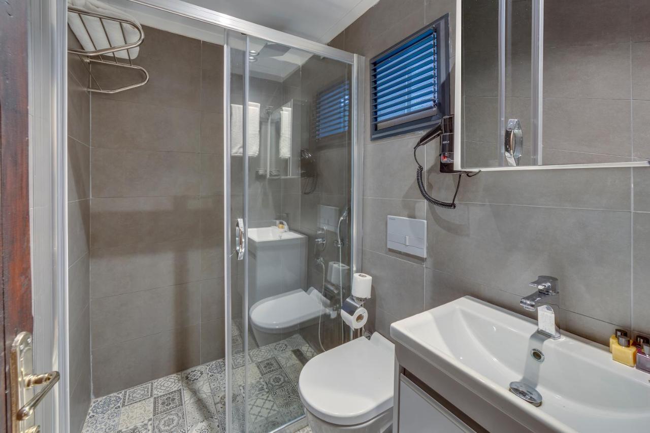 Risus Garden Marina Hotel Кушадасъ Екстериор снимка