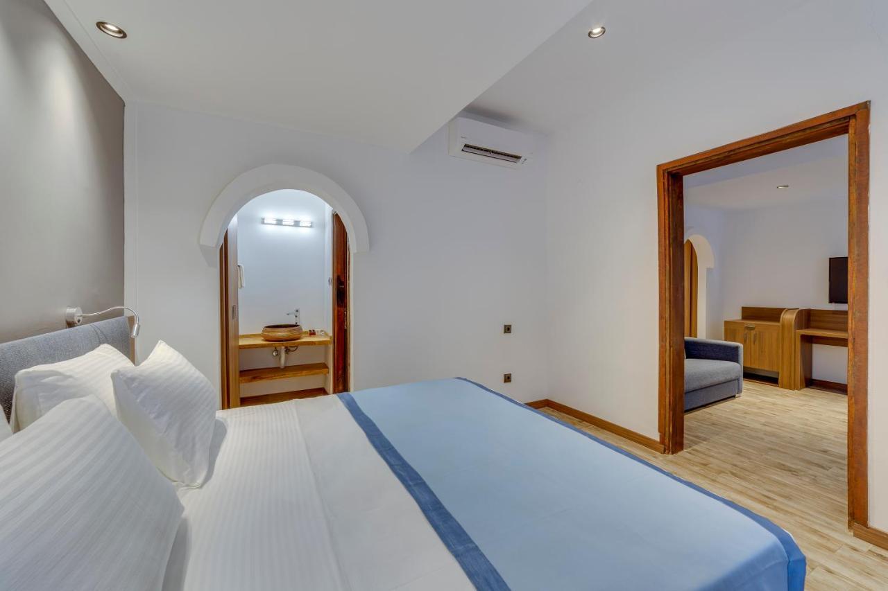 Risus Garden Marina Hotel Кушадасъ Екстериор снимка